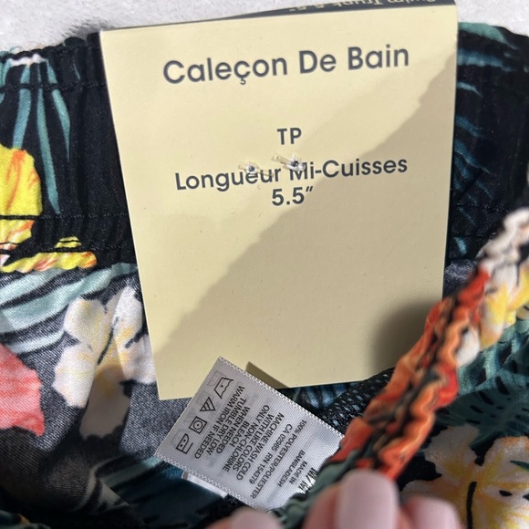 Men’s NWT swim trucks - Picture 3 of 5